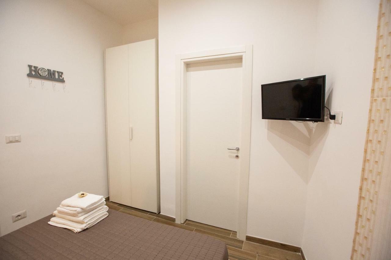 Marta House Appartement Napels Buitenkant foto